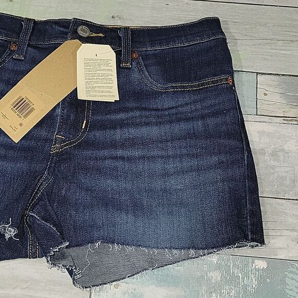 Levi's High-Rise Jean Shorts NWT sz 28 - Picture 2 of 4